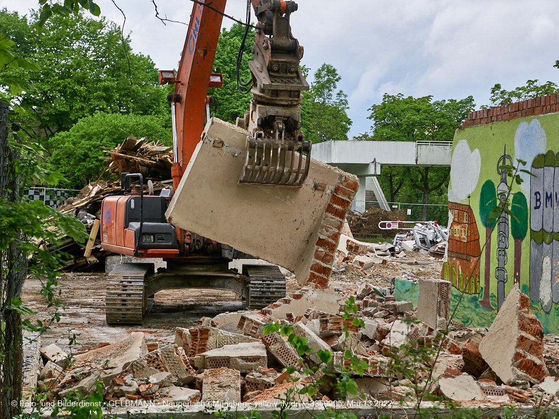 13.05.2022 - Baustelle am Haus für Kinder in Neuperlach